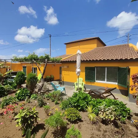 Casa Amarela De Santana