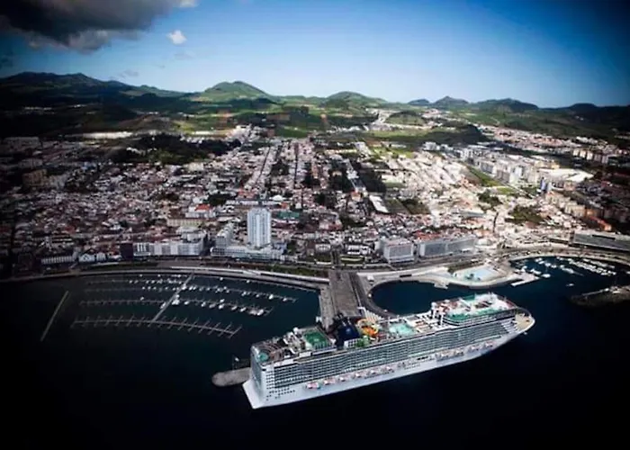 Vakantiehuis Casa Amarela De Santana